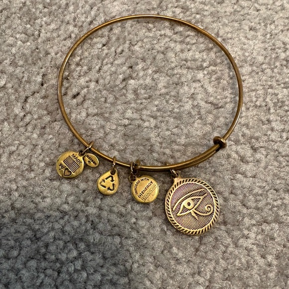 Alex and Ani The Eye of Horus Bracelet - Picture 1 of 3